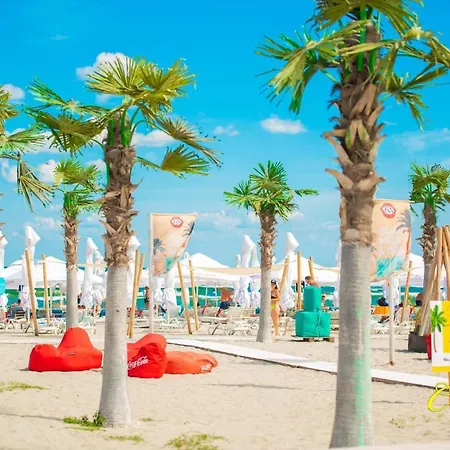 Alma Distrikt Apartman *