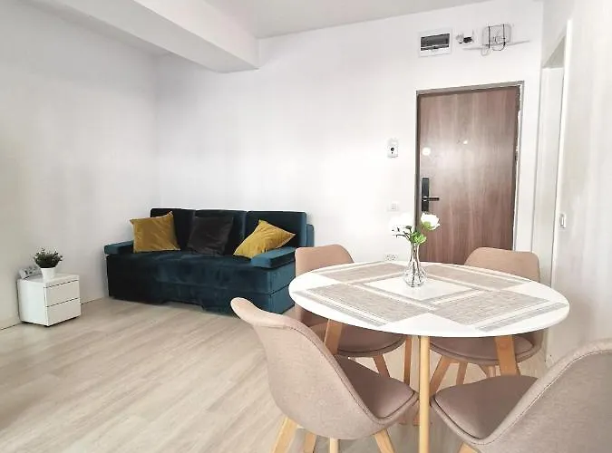 Alma Distrikt * Mamaia